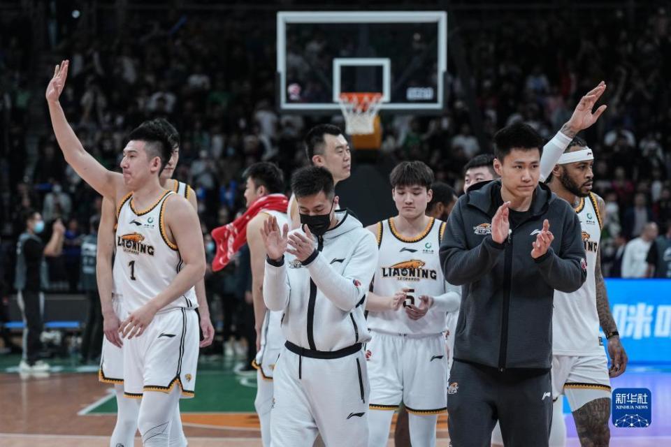 辽宁本钢迎CBA常规赛关键赛，冲刺阶段复出首秀，震撼外界，更衣室氛围转暖的简单介绍