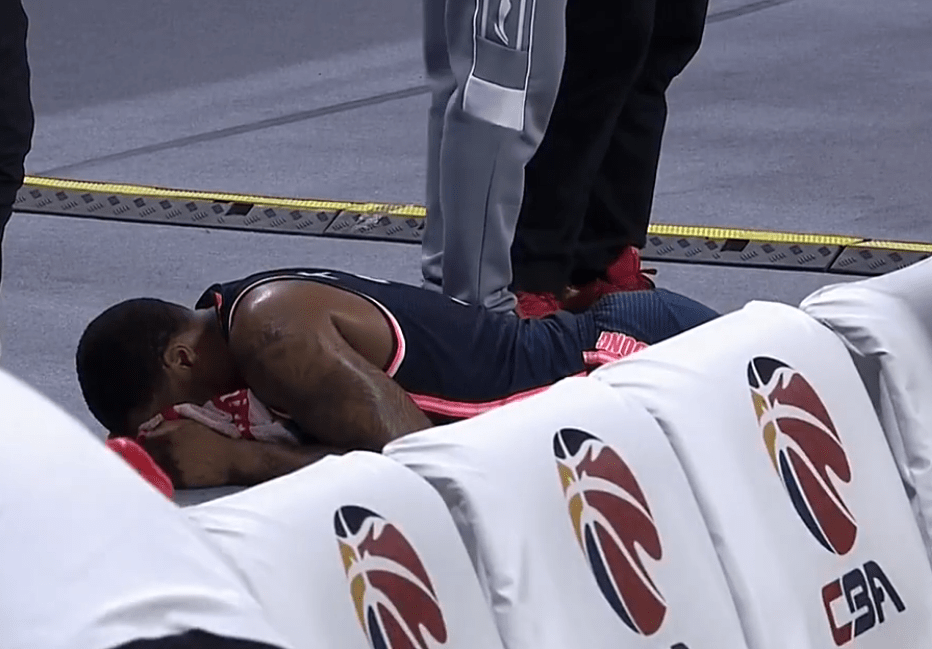 克里夫兰骑士训练开放日,转会期再遭质疑引欢呼,足总杯在即,球探报告显示潜力(波士顿凯尔特人vs克里夫兰骑士) 克里夫兰骑士训练开放日,转会期再遭质疑引欢呼,足总杯在即,球探报告显示潜力(波士顿凯尔特人vs克里夫兰骑士)