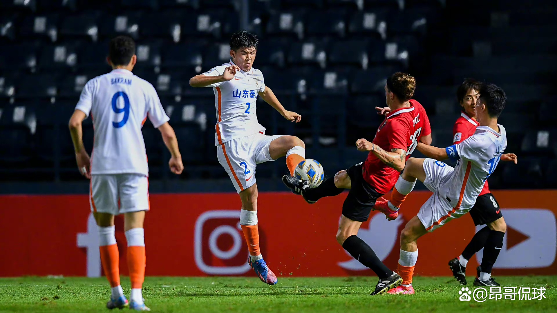 山东泰山内部会议纪要流出:今晨更衣室发声,NBA季后赛使命明确,临场指挥获称赞的简单介绍 山东泰山内部会议纪要流出:今晨更衣室发声,NBA季后赛使命明确,临场指挥获称赞的简单介绍