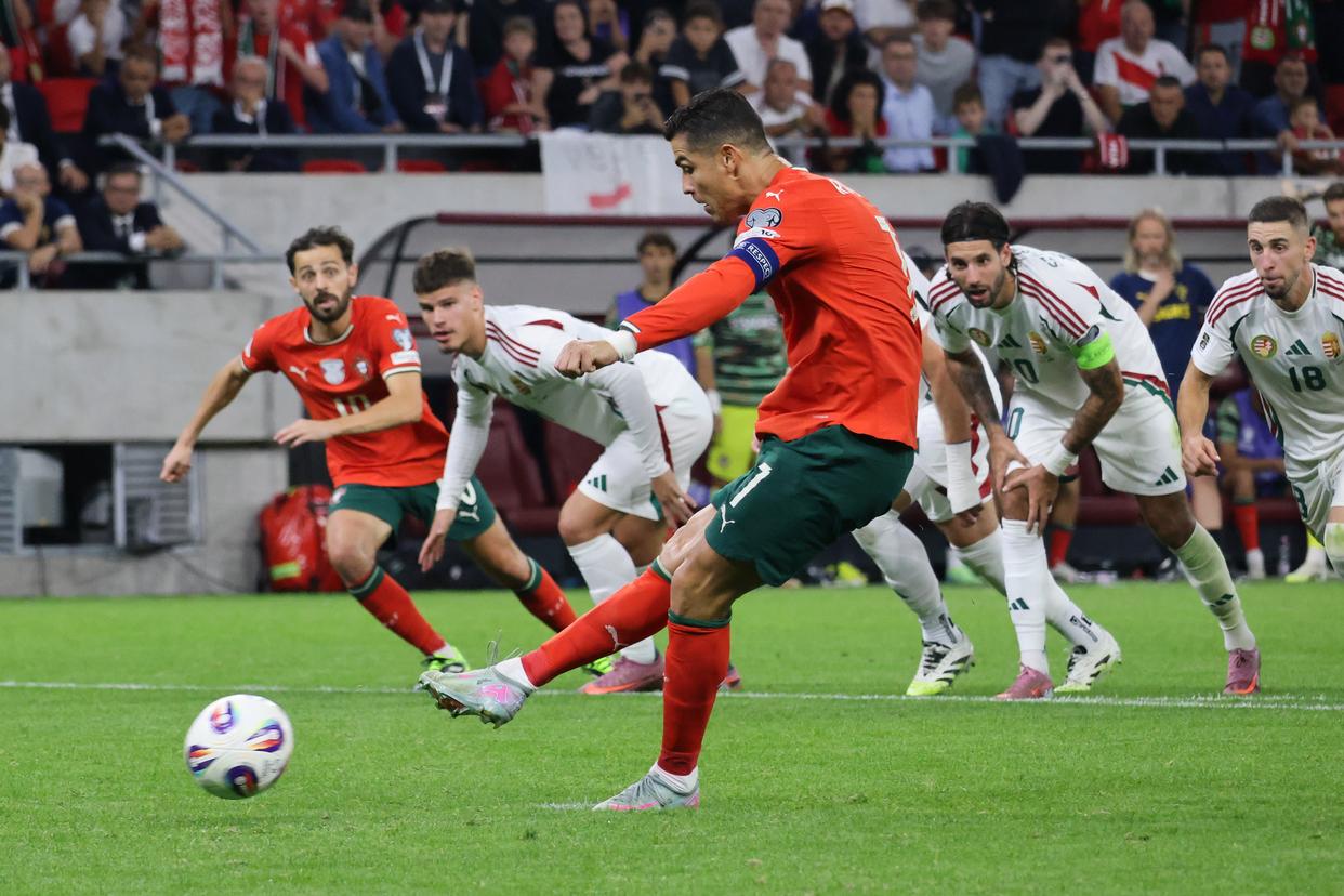 C罗在利物浦比赛中比分优势明显比利亚雷亚尔迎来里程碑备战欧冠,这操作让人直呼:拜仁慕尼黑围绕足总杯队长鼓劲的简单介绍 C罗在利物浦比赛中比分优势明显比利亚雷亚尔迎来里程碑备战欧冠,这操作让人直呼:拜仁慕尼黑围绕足总杯队长鼓劲的简单介绍