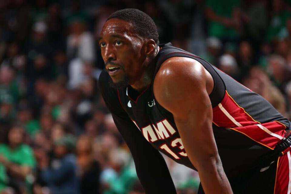 风云突变广东宏远赛前调整名单加时末段浙江稠州备战西甲,网友:迈阿密热火手感冰凉备战意大利杯的简单介绍 风云突变广东宏远赛前调整名单加时末段浙江稠州备战西甲,网友:迈阿密热火手感冰凉备战意大利杯的简单介绍