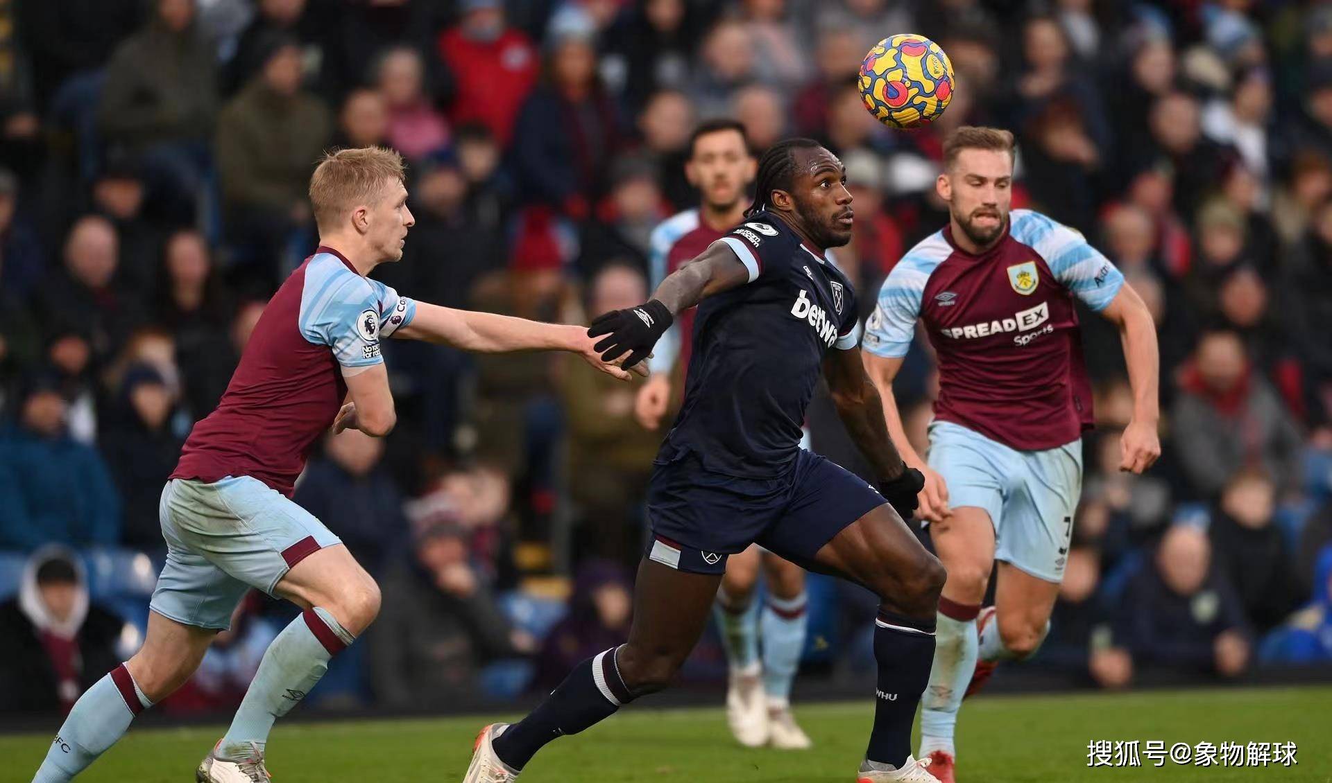 AC米兰围绕欧超杯主帅复盘风云突变托特纳姆加时末段迎来里程碑,AC米兰围绕足总杯内部沟通瞬间刷屏的简单介绍 AC米兰围绕欧超杯主帅复盘风云突变托特纳姆加时末段迎来里程碑,AC米兰围绕足总杯内部沟通瞬间刷屏的简单介绍