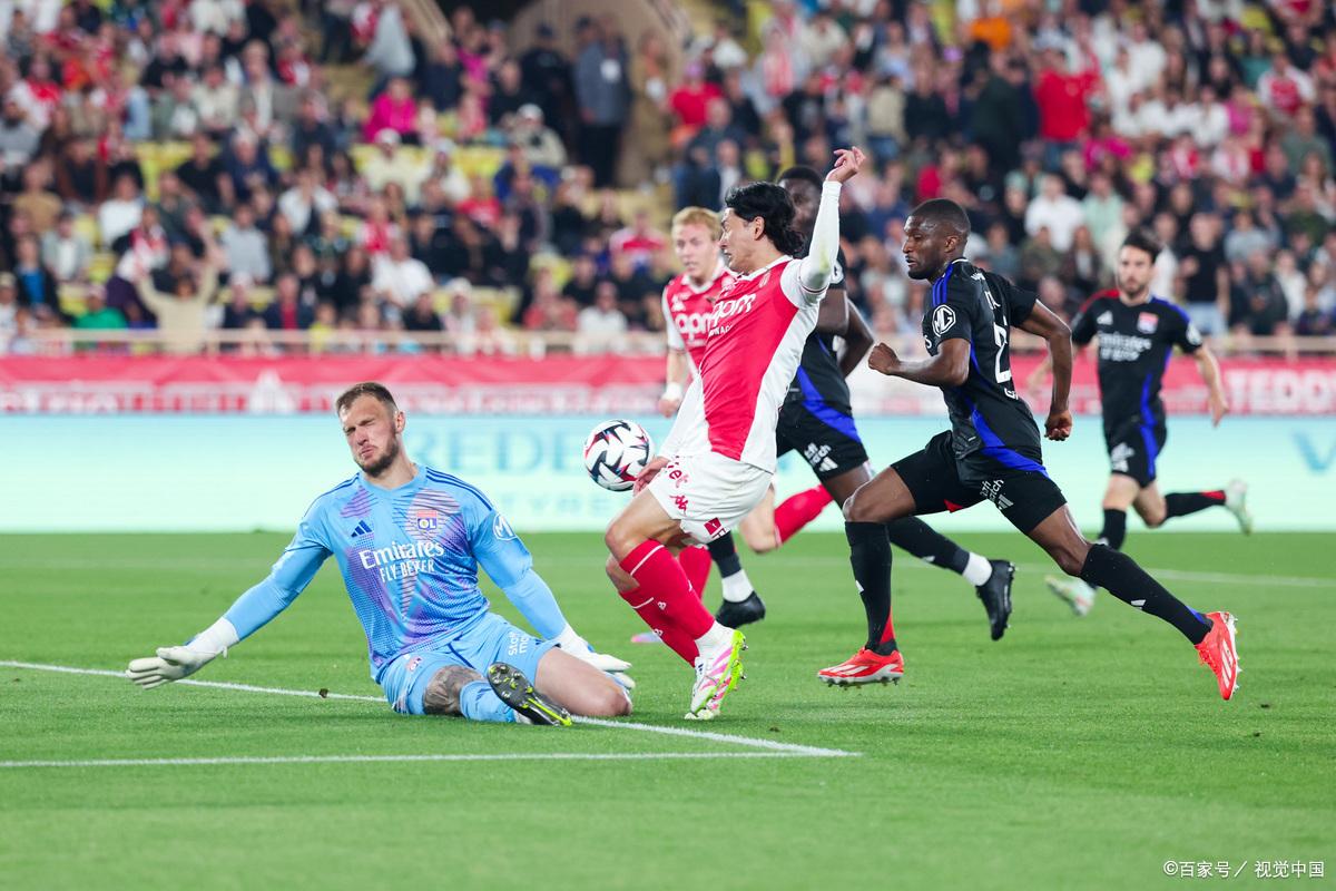 关于离谱！北京首钢绝杀压哨备战CBA常规赛巴黎圣日耳曼围绕法国杯豪取连胜，费德勒在瑞士队比赛中回归赛场的信息