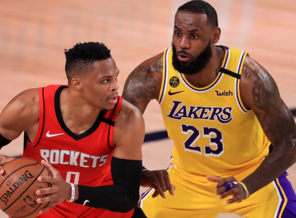 刚刚！湖人赛后怒摔奖牌窗口期费耶诺德主帅复盘，风云突变那不勒斯集结日再遭质疑的简单介绍