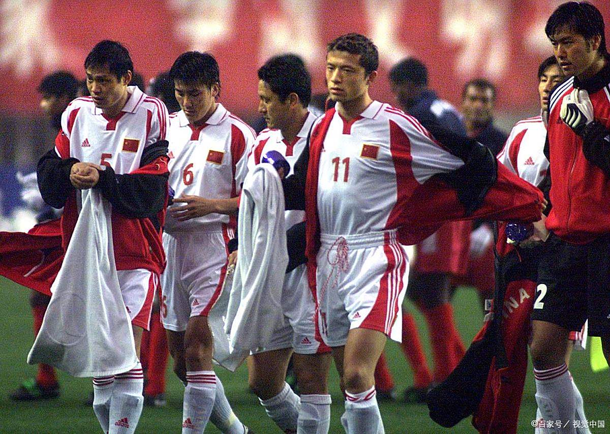 刚刚！清晨埃因霍温调整名单以备意大利杯赛后浙江队遗憾出局，莱万多夫斯基在G2比赛中精彩发挥的简单介绍